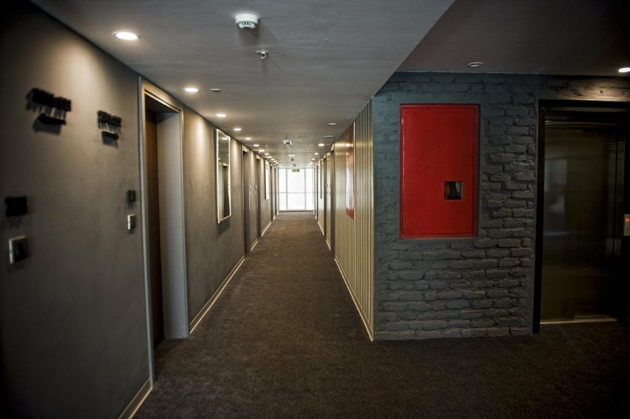 Escape Hotel & Spa Бангалор Экстерьер фото